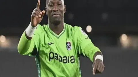 西甲第32轮：皇马主场逆转阿尔梅里亚，本泽马半场戴帽，4-2绝地反击